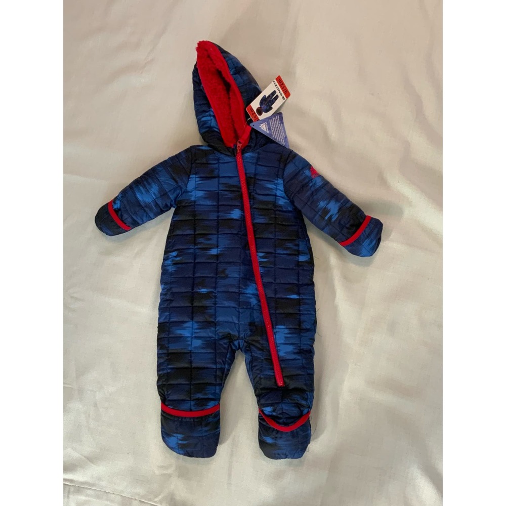 Snozu Snowsuit‎
